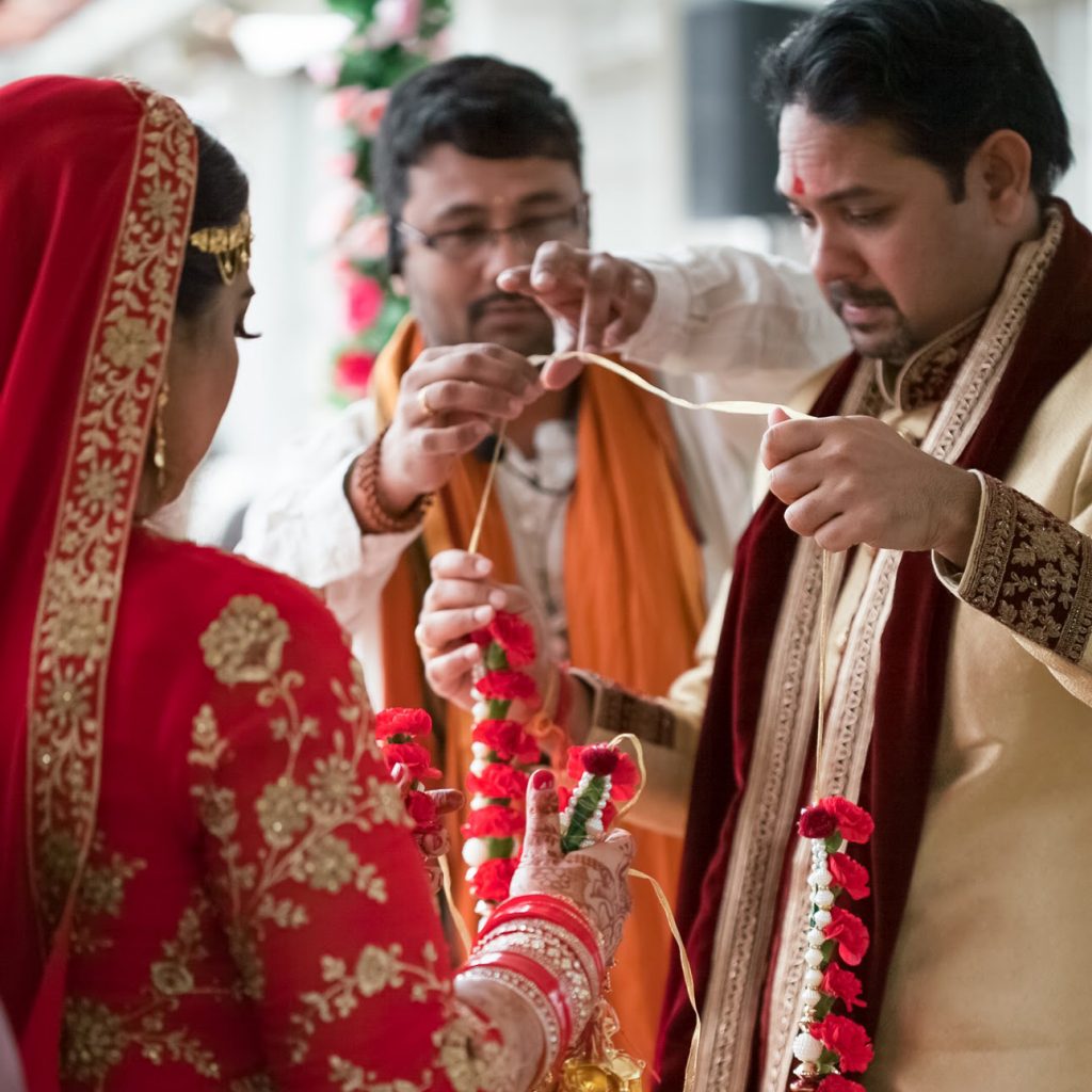 What's a Hindu wedding like? - Hindu American Foundation